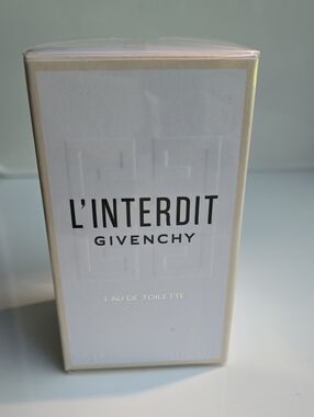 Givenchy L'Interdit
